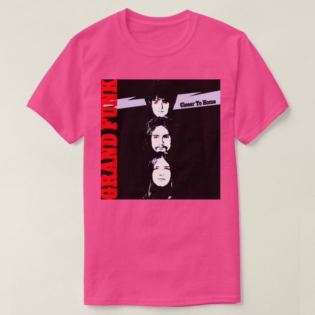 Camiseta Grand Funk Railroad Mais Próximo Do Home Sticker (Frente do Design)