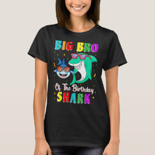 Camiseta Grande Irmão Da Família Aniversário Do Tubarão Lit