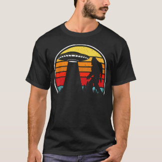 Camiseta Grande Pé Alienóide Ovni Disco Voador Abdução Retr