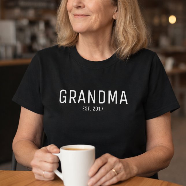 Camiseta Grandma Established Gift (Criador carregado)