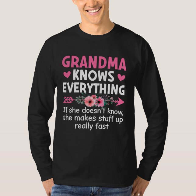 Camiseta Grandma Knows Everything  Mother s Day Mommy Mama  (Frente)