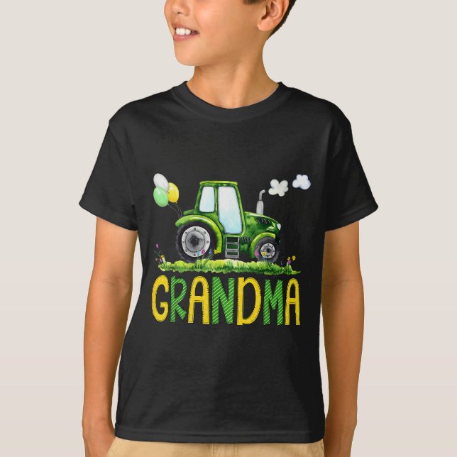 Camiseta Grandma Of The Birthday Boy Tractor Farm Truck Mat (Frente)