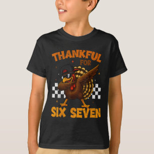 Camiseta Gratidão Por Seis Sete 6 7 Meme 67 Dia de Ação de