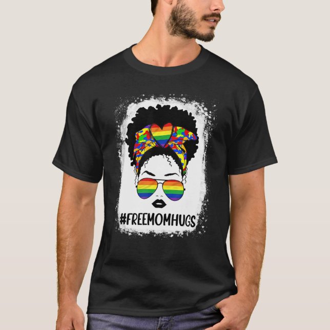 Camiseta Grátis Mãe Hugs Sangrou Mensagem Bun Lgbt Pride Ra (Frente)