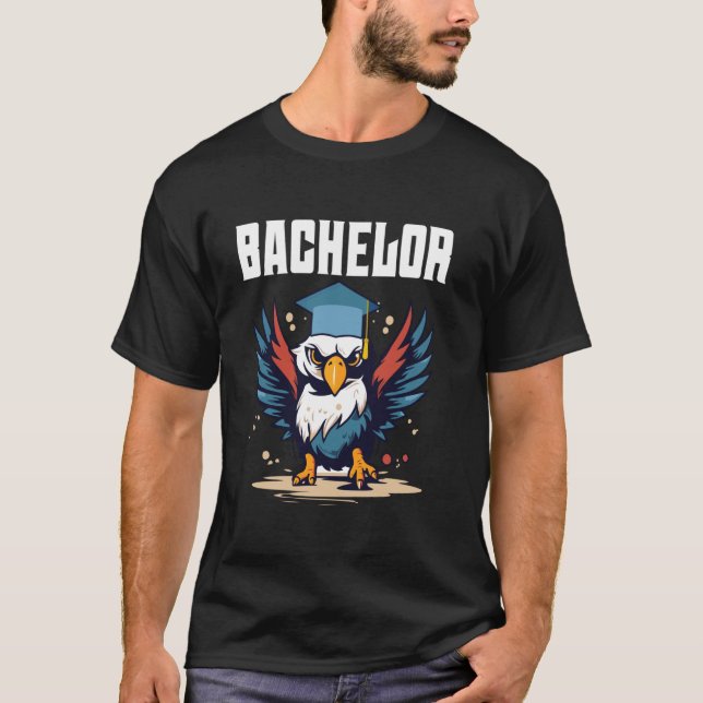 Camiseta Grau de Bacharel BACHELOR Festa de Solteirão Bacha (Frente)