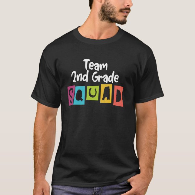 Camiseta Grau de segundo quadrado de segundo grau de volta  (Frente)