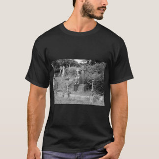 Camiseta Graveyard Living