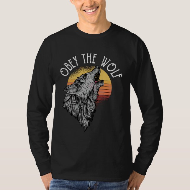 Camiseta Great obedience of the wolf motif (Frente)