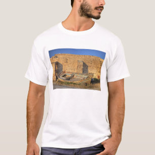 Camiseta Grécia, Santorini, Oia. Velho barco de pesca em se