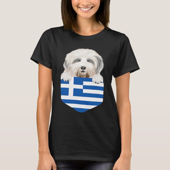 Camiseta Greece Flag Old English Sheepdog Dog In Pocket (Frente)