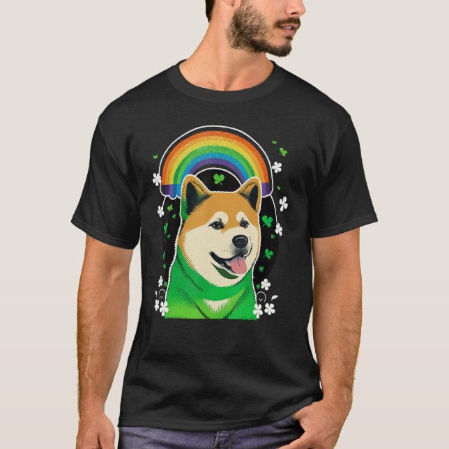 Camiseta Green Akita Inu shamrock on St Patricks Day Akita  (Frente)