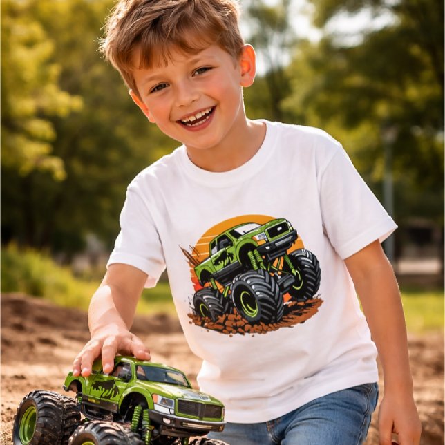 Camiseta Green Monster Truck Off-Road Racing Illustration (Criador carregado)