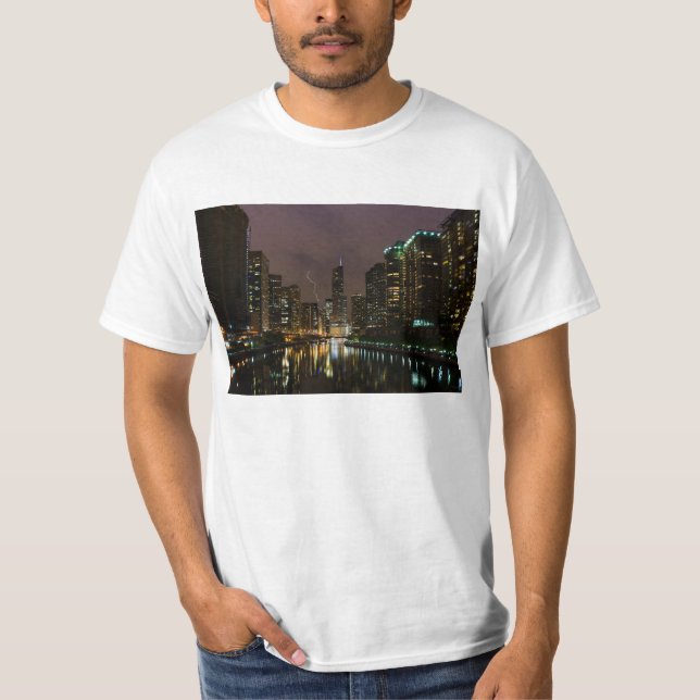 Camiseta Greve de Relâmpago sobre o rio Chicago (Frente)