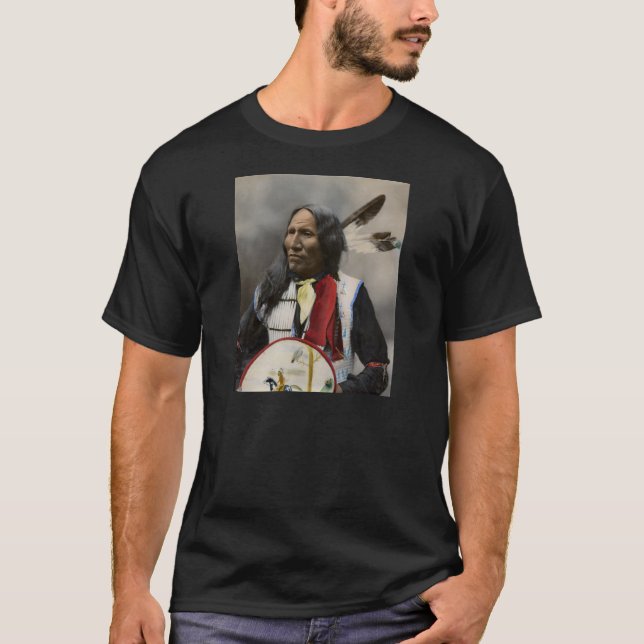 Camiseta Greves do chefe com nariz, Oglala Sioux 1899 (Frente)