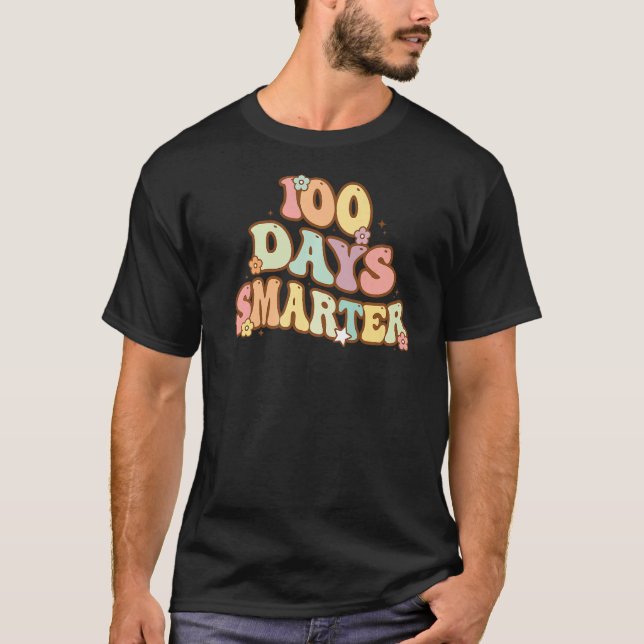 Camiseta Groovy 100 Dias Mais Inteligente Professora Estuda (Frente)