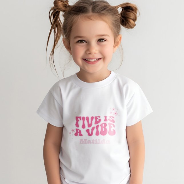 Camiseta groovy arco-íris 5 é um rosa-margarida retrô da ví (Criador carregado)