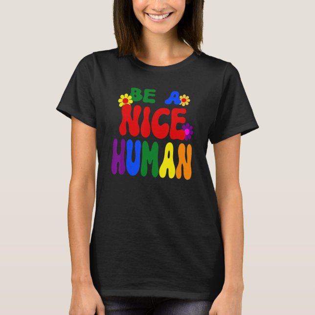 Camiseta Groovy Be A Nice Human Inspirational Rainbow (Frente)