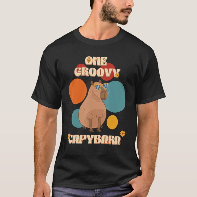 Camiseta Groovy Capybara In Glasses 70th Style Capy Pet Rod (Frente)