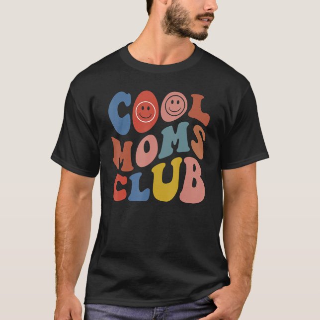 Camiseta Groovy Cool Moms Club Smile Face  Mothers Day New  (Frente)