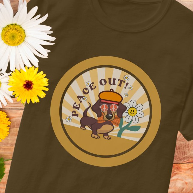 Camiseta Groovy Dachshund | T-Shirt de Saída de Paz (Criador carregado)