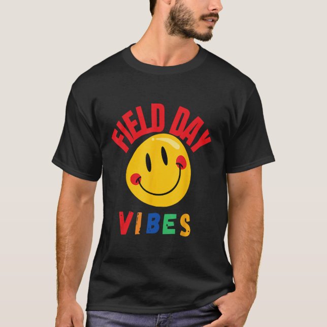 Camiseta Groovy Field Day 2023  Field Day Vibes Teacher 3 (Frente)