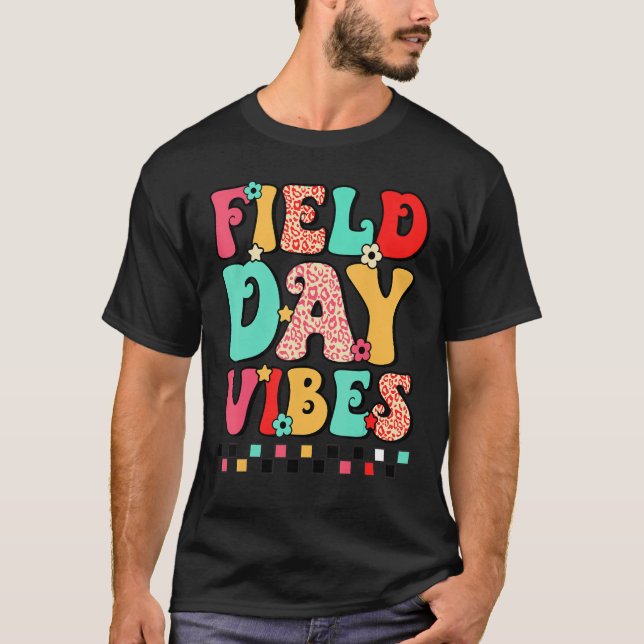 Camiseta Groovy Field Day 2023  Field Day Vibes Teacher Boy (Frente)