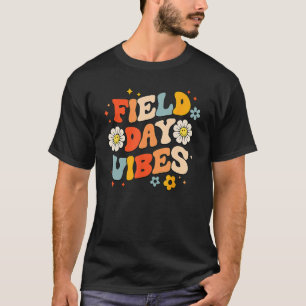 Camiseta Groovy Field Day 2023 Funny Field Day Vibes Teache