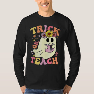 Camiseta Groovy Halloween Truque ou Ensine Floral Retro Fan