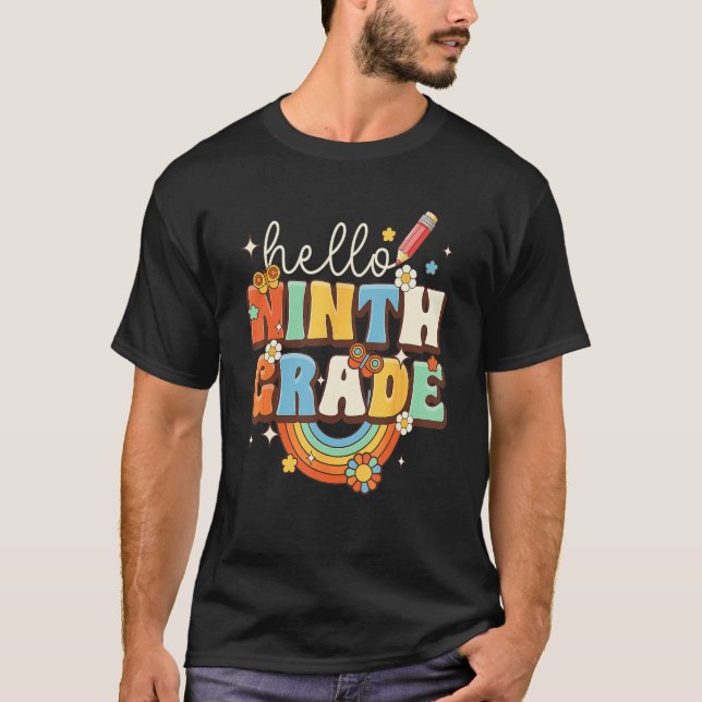 Camiseta Groovy Hello Ninth Grade Vibes Retro Teacher Back  (Frente)
