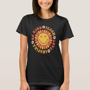 Camiseta Groovy Hippy Professora Seja gentil Ensinando Amor