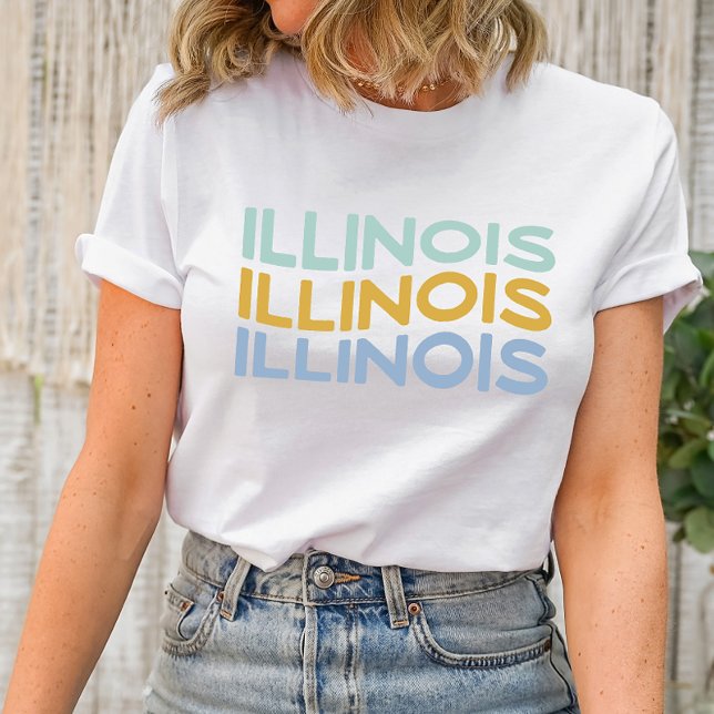 Camiseta Groovy Illinois Shirt (Infuse your style with state pride in our "Groovy Illinois" Shirt featuring wavy text – a cool and u)
