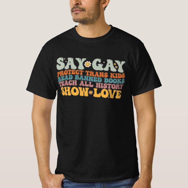 Camiseta Groovy LGBT Say Gay Protect Kids Trans Leia Livros (Frente)