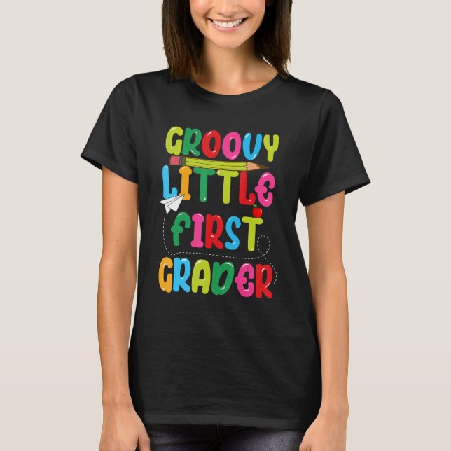 Camiseta Groovy Little First Grader  First Day Of School Fo (Frente)
