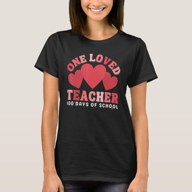 Camiseta Groovy One Loved Teacher 100 Days of School Valent (Frente)
