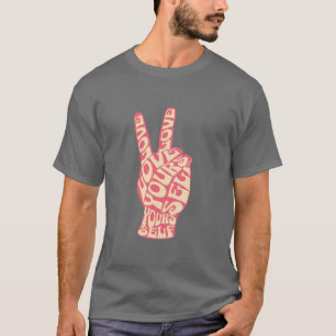 Camiseta Groovy Paz Mão Ame a Si Mesmo 60s Retrô