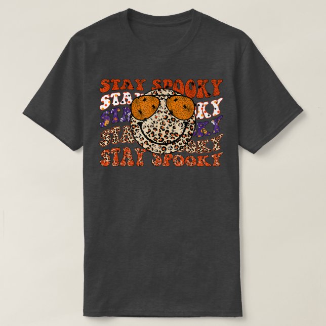 Camiseta Groovy Permanece Spooky Vibes Retrorando Face Hipp (Frente do Design)