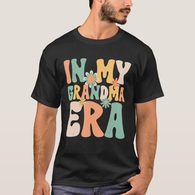 Camiseta Groovy Retro In My Grandma Era  Mothers Day Mom Li (Frente)