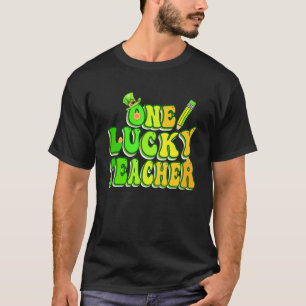 Camiseta Groovy Retro One Lucky Teacher Irish shamrock Rua