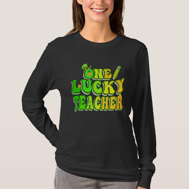 Camiseta Groovy Retro One Lucky Teacher Irish shamrock St P (Frente)