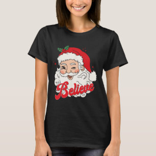 Camiseta Groovy Retro Papai Noel Acredita nas Mulheres de N