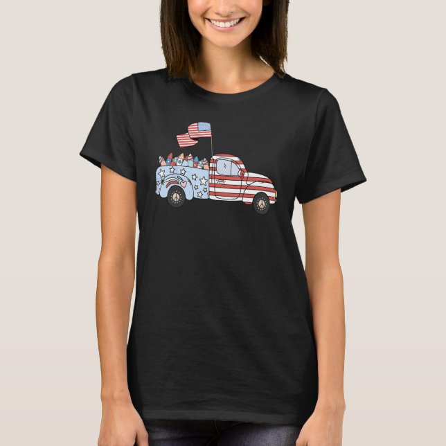 Camiseta Groovy Retro Truck 4th Of July Fireworks Patriotic (Frente)