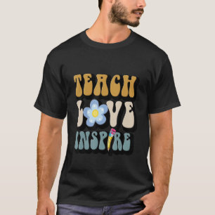 Camiseta Groovy Teach Love Inspire Cute Sunflower Rainbow