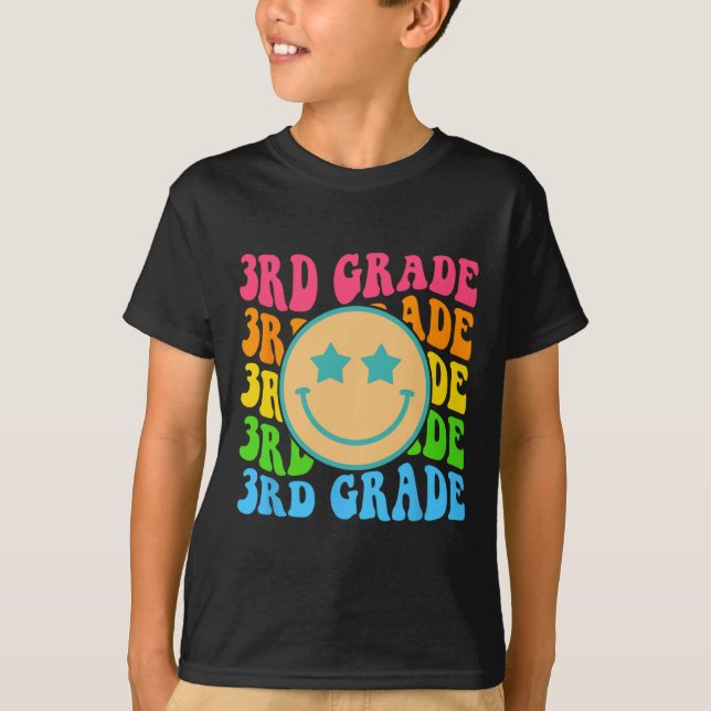 Camiseta Groovy Third Grade Vibes Enfrenta Professores Retr (Frente)