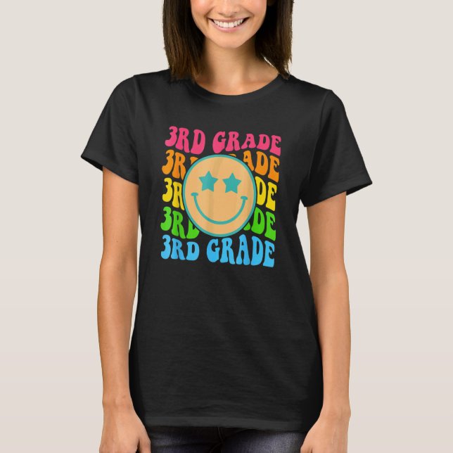 Camiseta Groovy Third Grade Vibes Enfrenta Professores Retr (Frente)