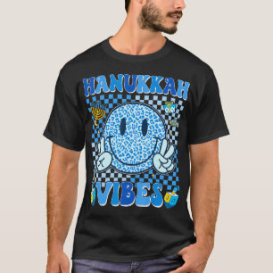 Camiseta Groovy Vibrações de Hanukkah Chanukah Feliz Hanukk