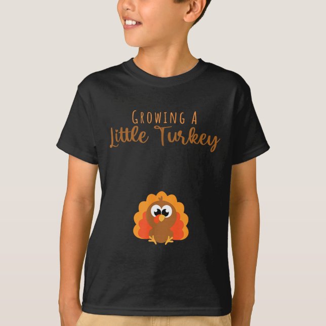 Camiseta Growing A Little Turkey Thanksgiving  (Frente)