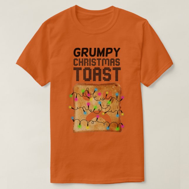 Camiseta Grumpy Christmas Toast Bread Face Christmas Lights (Frente do Design)