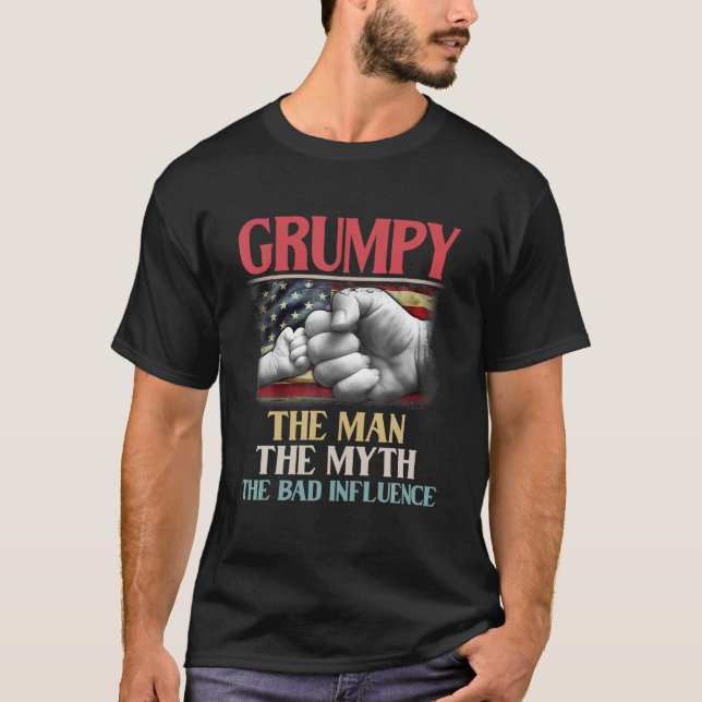 Camiseta Grumpy The Man The Myth The Bad Influence American (Frente)