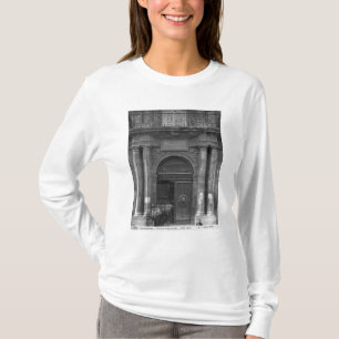 Camiseta Grupo de estudantes que saem do hotel de Ville