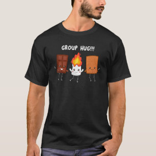 Camiseta Grupo Hug Camping Campfire S'mores Chocolate Marsh